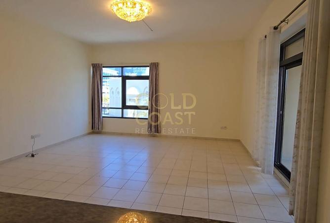 2-bed apartment in The Views 1 — photo 2