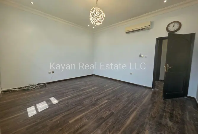 154610005 - Property Image 2