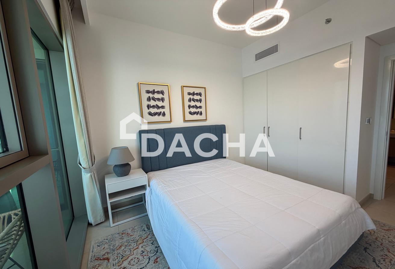 Burj Khalifa View | Fully Furnished | Vacant photo 15