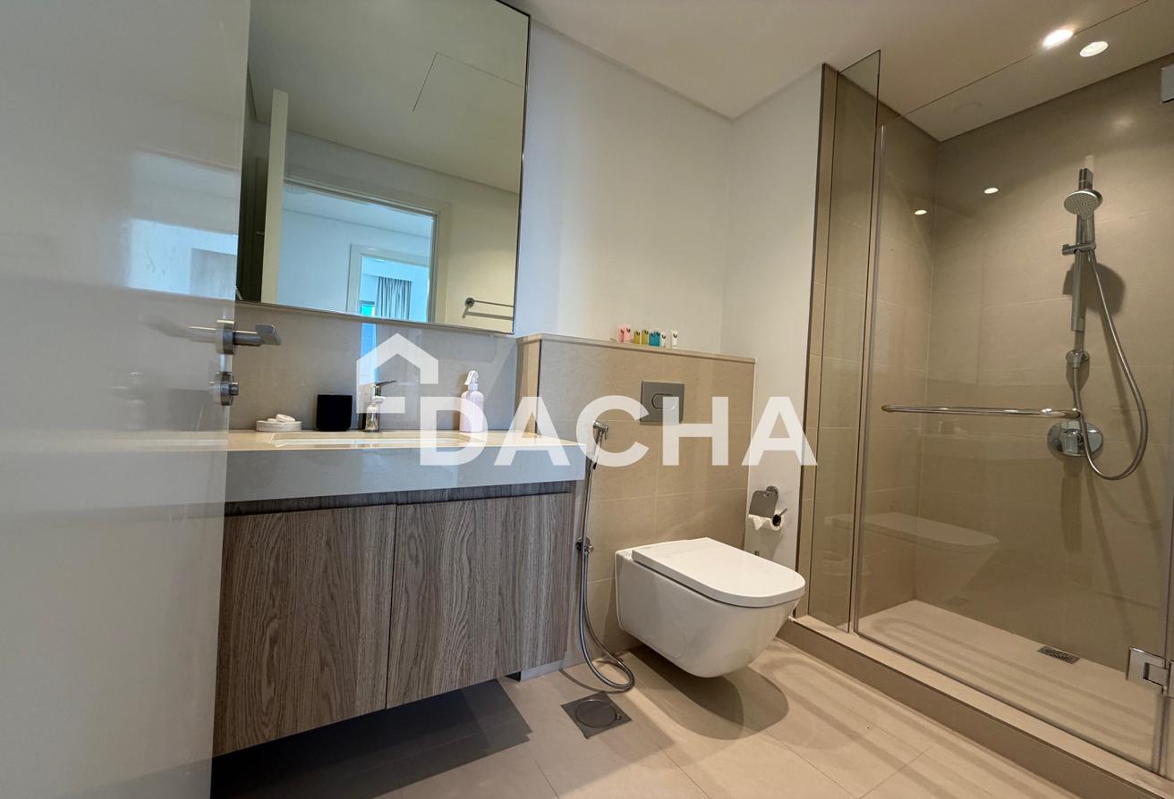 Burj Khalifa View | Fully Furnished | Vacant photo 16