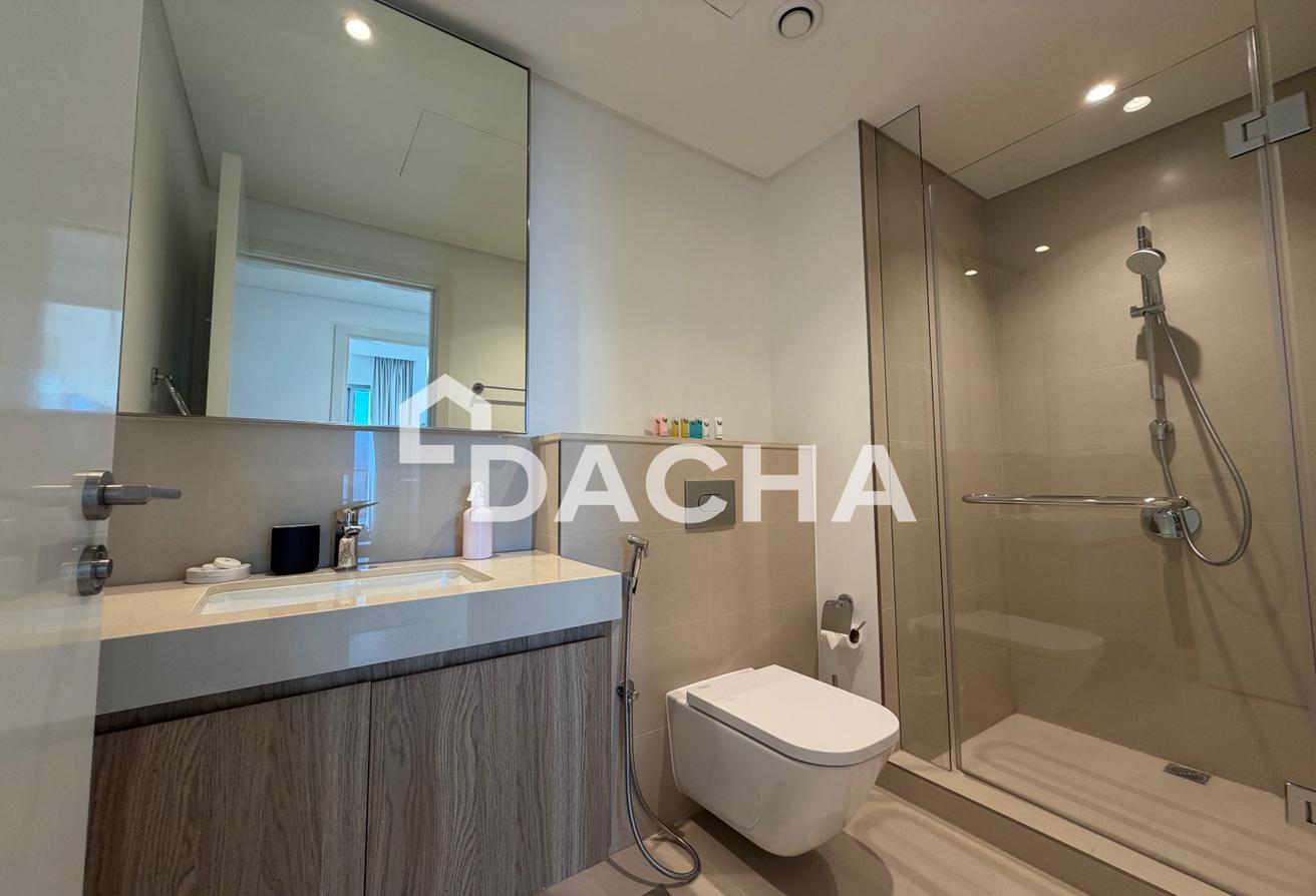 Burj Khalifa View | Fully Furnished | Vacant photo 18