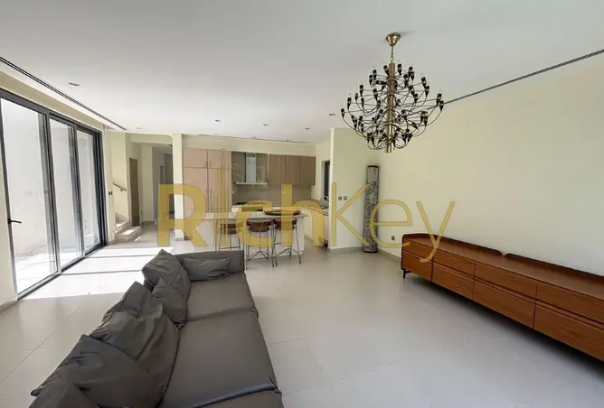 152813883 - Property Image 2