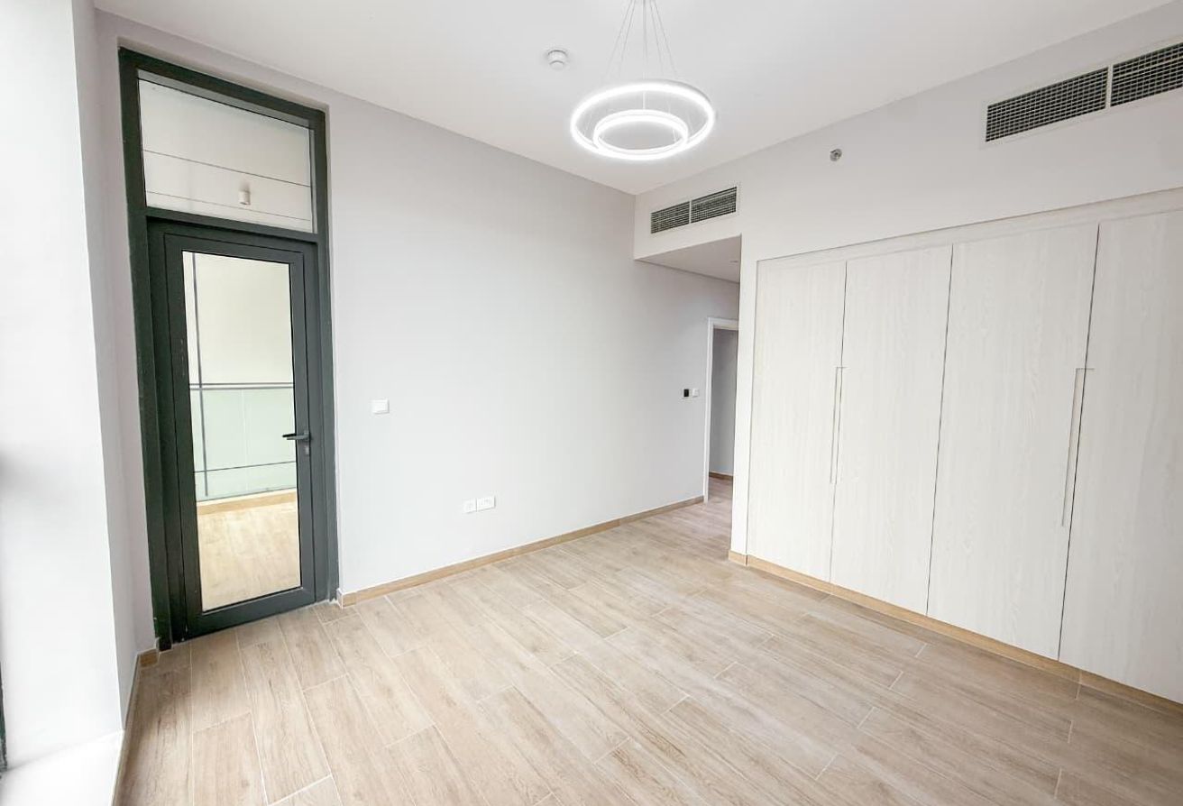 2 bedroom apartment in Century Tower, Business Bay: 8