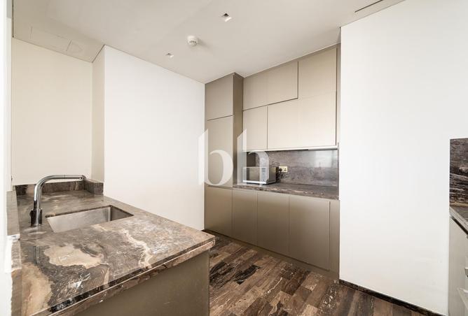 Vacant | Sea View | Unfurnished photo 3