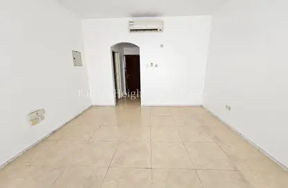 Apartment - 1 Bathroom for rent in Al Wahda - Sharjah