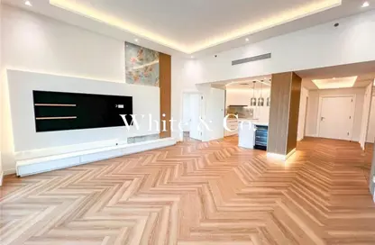 شقة - 2 غرف نوم - 3 حمامات للايجار في الحاتمي - مساكن شور لاين - نخلة جميرا - دبي