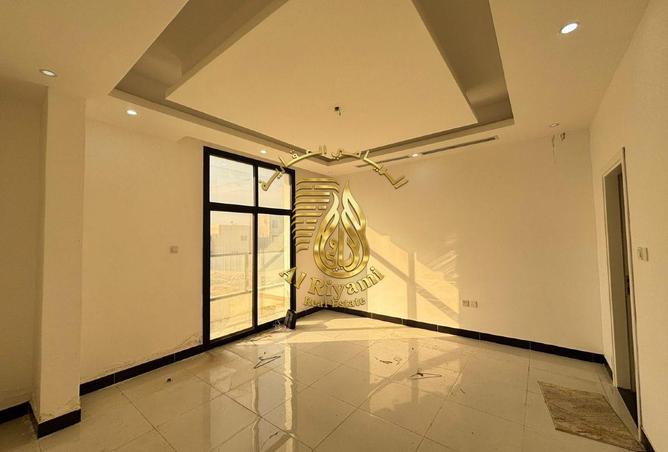 112311519 - Property Image 3