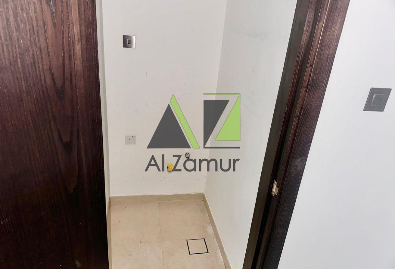 LAVISH 2BR+LAUNDRY | FITTED KITCHEN | HUGE LAYOUT photo 8