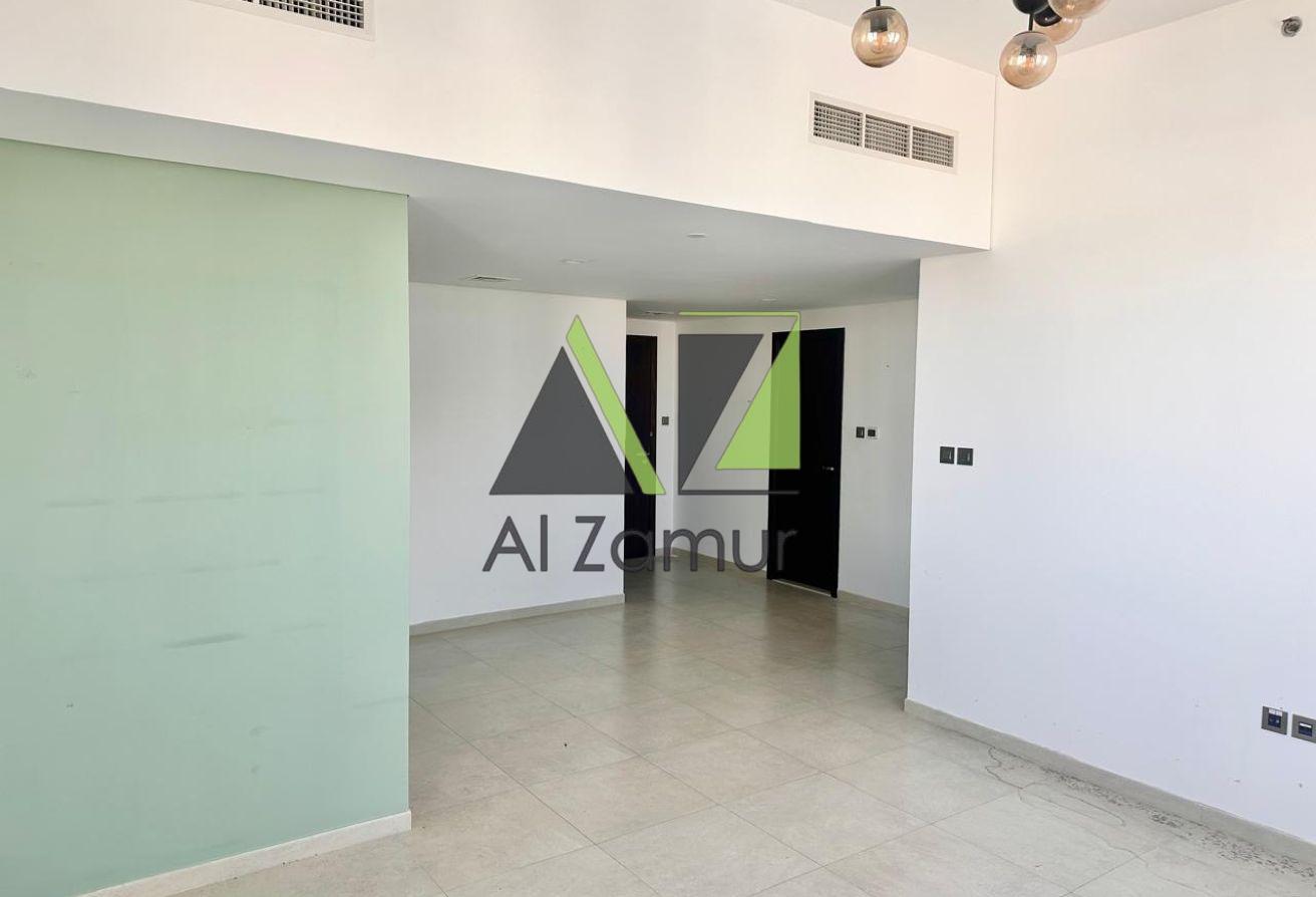 LAVISH 2BR+LAUNDRY | FITTED KITCHEN | HUGE LAYOUT photo 2