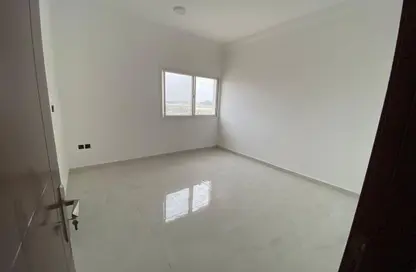 Apartment - 2 Bedrooms - 3 Bathrooms for rent in Al Jurf Industrial 2 - Al Jurf Industrial - Ajman