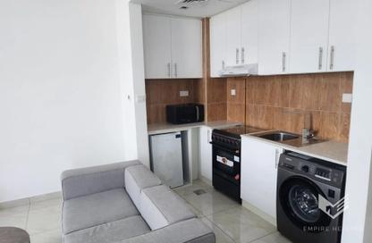 Apartment - Studio - 1 for rent in The Square Tower - District 13 - Jumeirah Village Circle - Dubai Apartment - Studio - 1 for rent in The Square Tower - District 13 - Jumeirah Village Circle - Dubai
