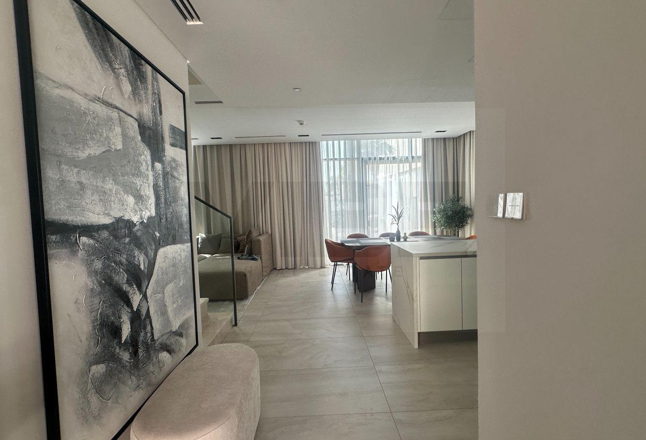 3 Bed + Maids Room I Close to the Beach