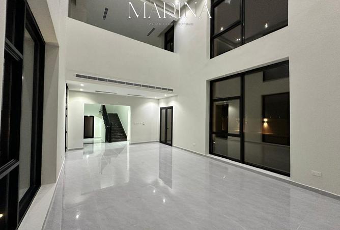 106417601 - Property Image 2