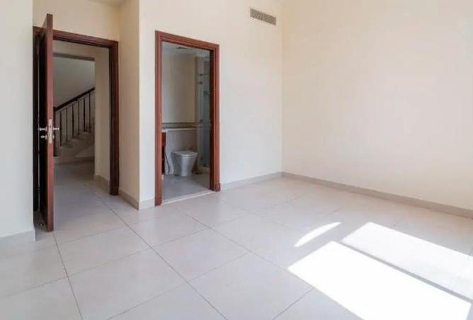 60129885 - Property Image 3