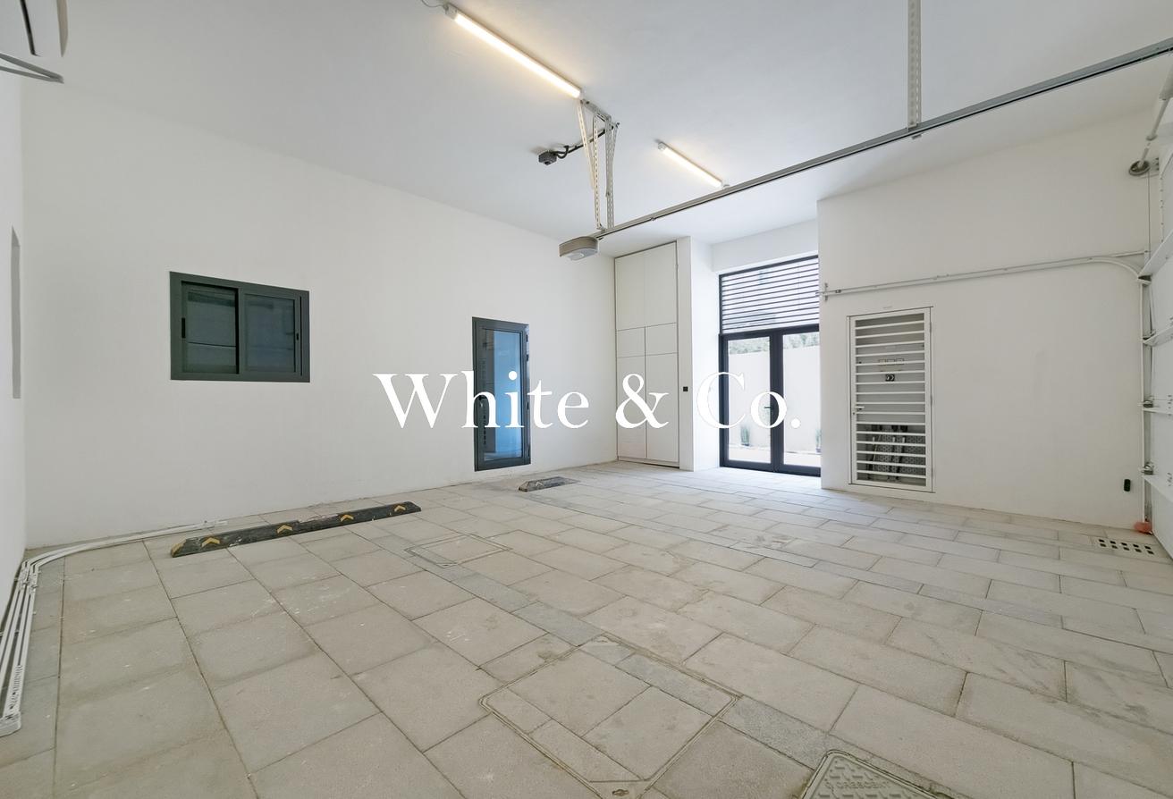 Smart Home | Fully Upgraded | Furnished photo 14
