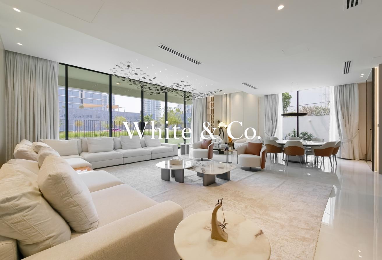 Smart Home | Fully Upgraded | Furnished photo 2