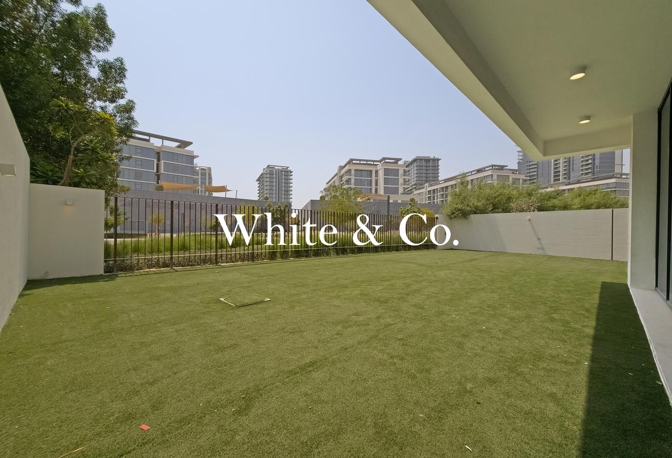 Smart Home | Fully Upgraded | Furnished photo 15