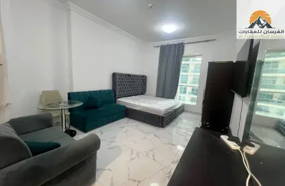 Apartment - 1 Bathroom for rent in Oasis Tower - Al Rashidiya 1 - Al Rashidiya - Ajman