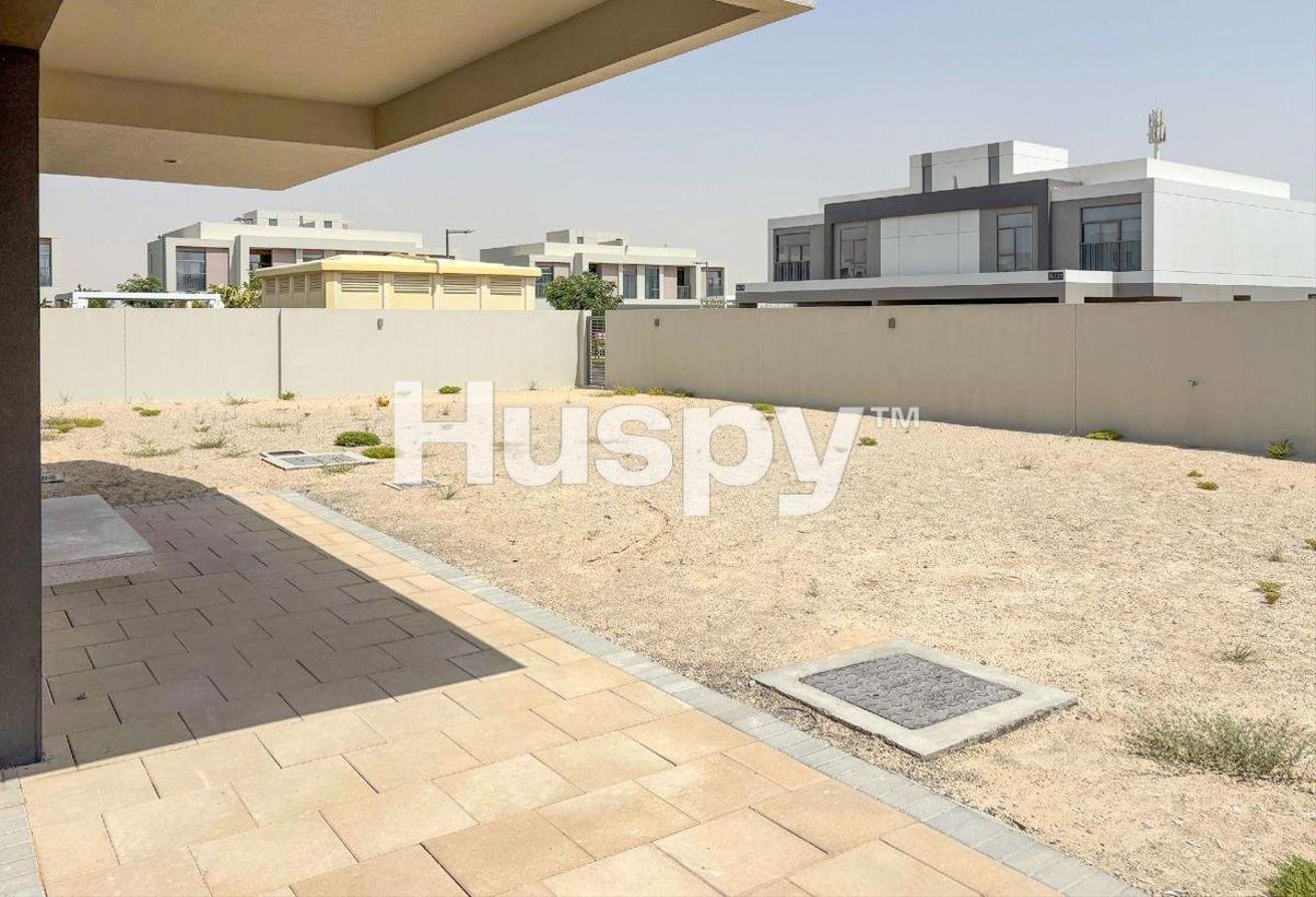 Largest Plot | Corner Unit | Vacant photo 14
