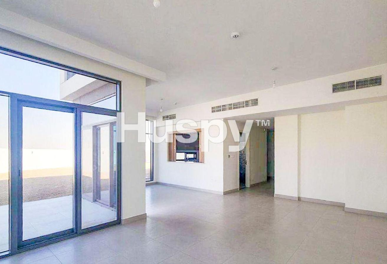 Largest Plot | Corner Unit | Vacant photo 3
