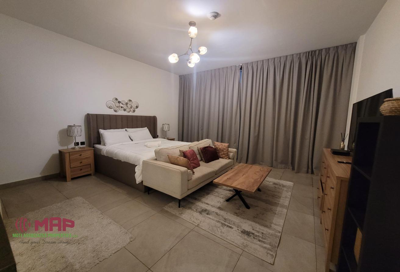 Community View | Fully Furnished | Spacious photo 4