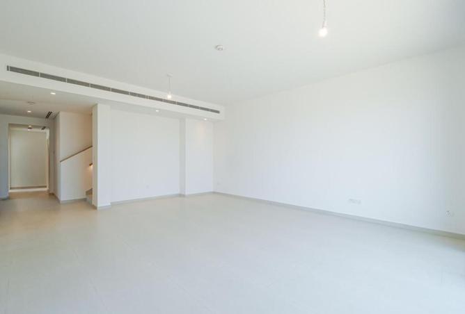 135186277 - Property Image 3