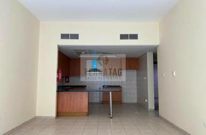 Apartment - 2 - 3 for rent in Building 114 - Cactus Cluster - Discovery Gardens - Dubai