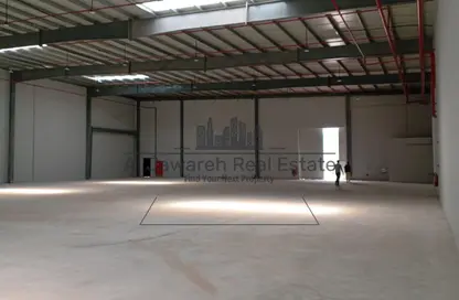 مستودع - استوديو - 2 حمامات للايجار في أم درع - أم القيوين