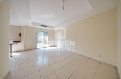 Townhouse - 2 Bedrooms - 3 Bathrooms for sale in Springs 2 - The Springs - Dubai
