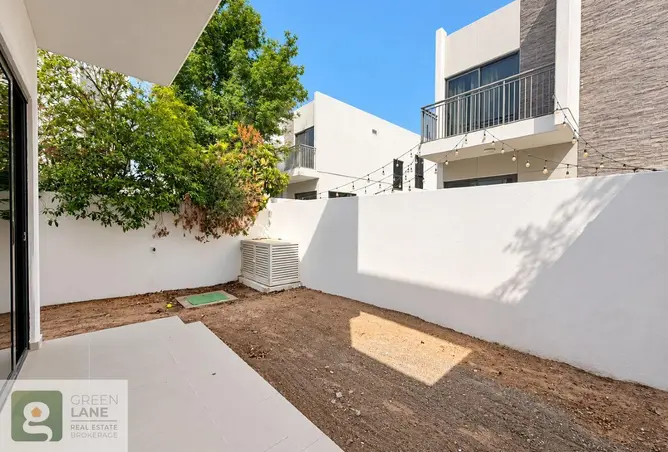 160100585 - Property Image 2