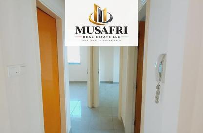 Apartment - 2 - 2 for rent in Al Nahda Complex - Al Nahda - Sharjah Apartment - 2 - 2 for rent in Al Nahda Complex - Al Nahda - Sharjah