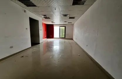 Duplex - 3 Bedrooms - 4 Bathrooms for rent in New Al Taawun Road - Al Taawun - Sharjah