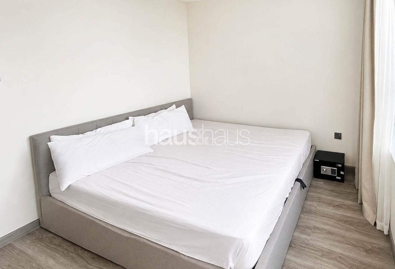 Fully upgraded |Brand New Furniture |Chiller Free photo 9