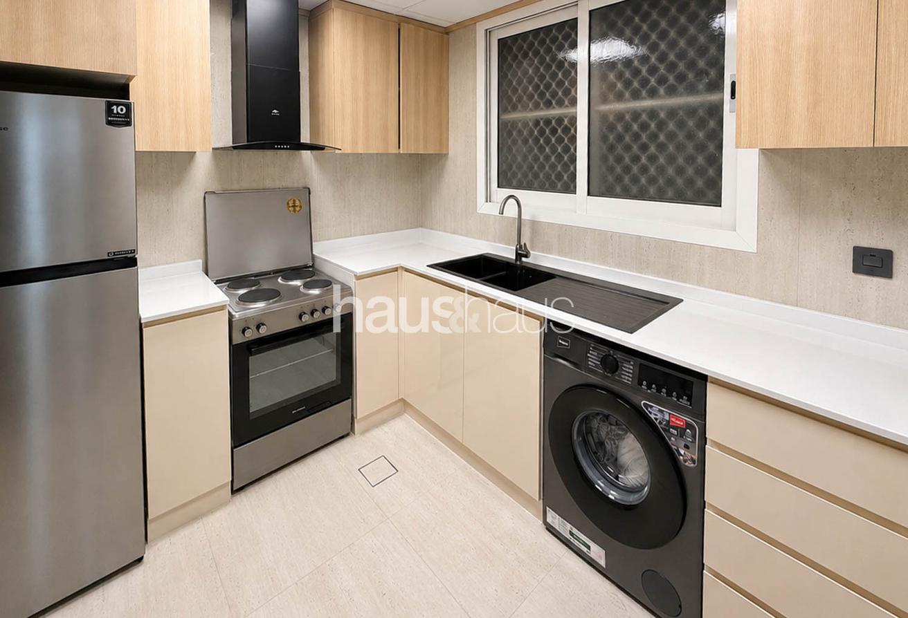 Fully upgraded |Brand New Furniture |Chiller Free photo 7