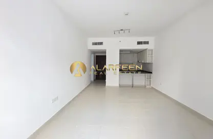 Apartment - 1 Bedroom - 2 Bathrooms for rent in Oxford Building - District 14 - Jumeirah Village Circle - Dubai