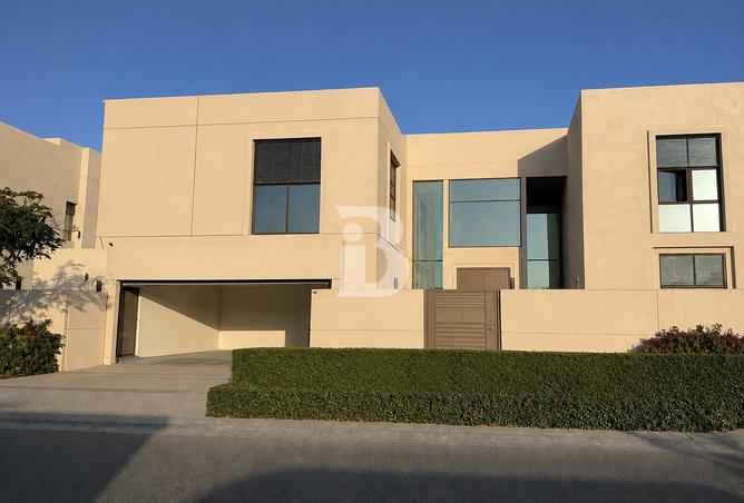 Spacious 5 BR | Great Renovation Opportunity