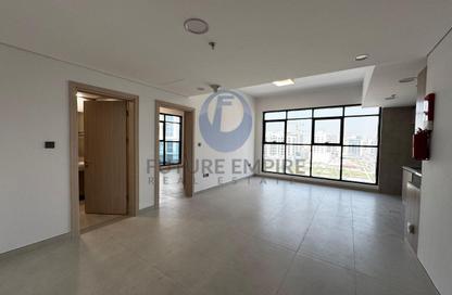 Apartment - 1 Bedroom - 2 Bathrooms for rent in Karimian 3 - Jumeirah Garden City - Al Satwa - Dubai