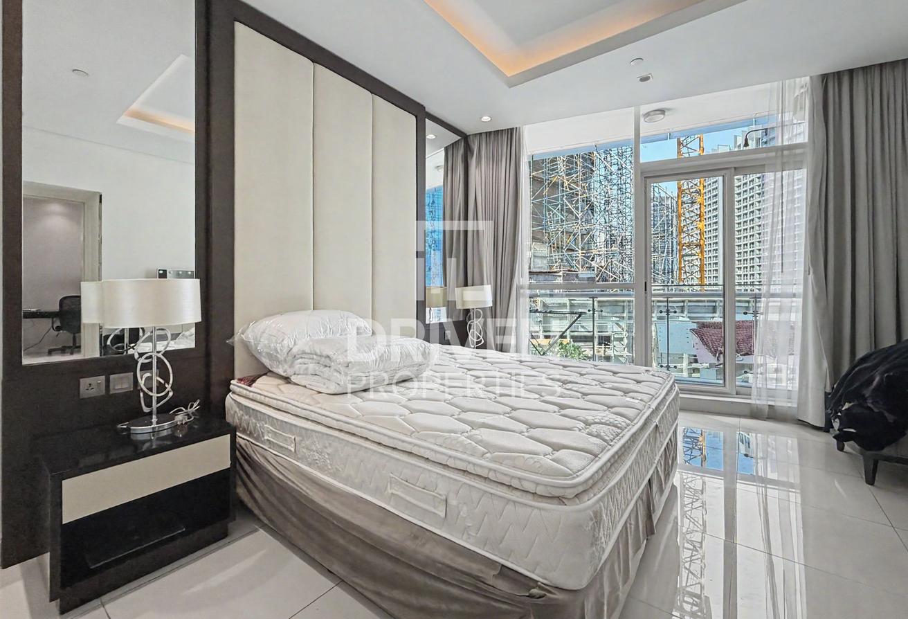 Large Size | Furnished | Amazing Amenities photo 5
