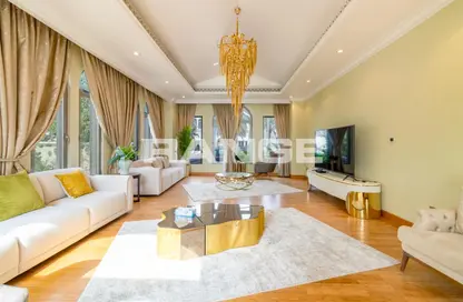 Villa - 7 Bedrooms - 7 Bathrooms for rent in Signature Villas Frond C - Signature Villas - Palm Jumeirah - Dubai