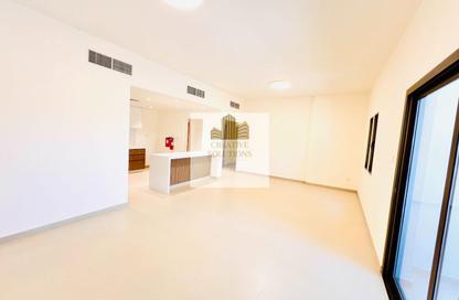 Apartment - 3 Bedrooms - 3 Bathrooms for rent in The Gardens Building 24 - The Gardens Buildings - The Gardens - Dubai