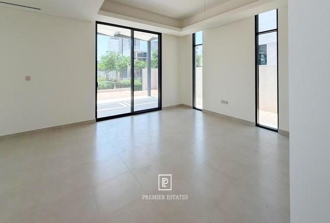 87860405 - Property Image 3