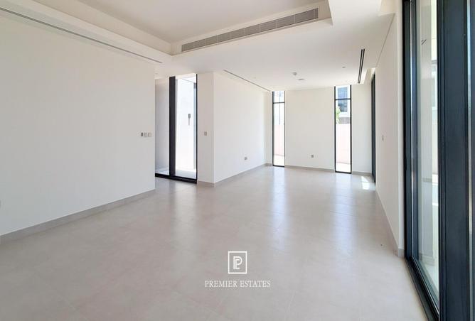 87860405 - Property Image 2