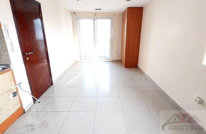 Apartment - Studio - 1 Bathroom for rent in Gulf Pearl Tower - Al Nahda - Sharjah