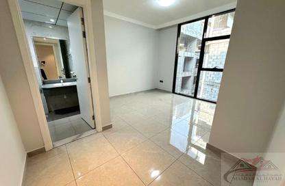 Apartment - 1 Bedroom - 2 Bathrooms for rent in Muweileh Community - Muwaileh Commercial - Sharjah Apartment - 1 Bedroom - 2 Bathrooms for rent in Muweileh Community - Muwaileh Commercial - Sharjah