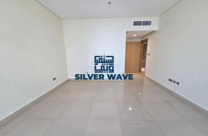 Apartment - 3 Bedrooms - 4 Bathrooms for rent in United Square - Al Khalidiya - Abu Dhabi