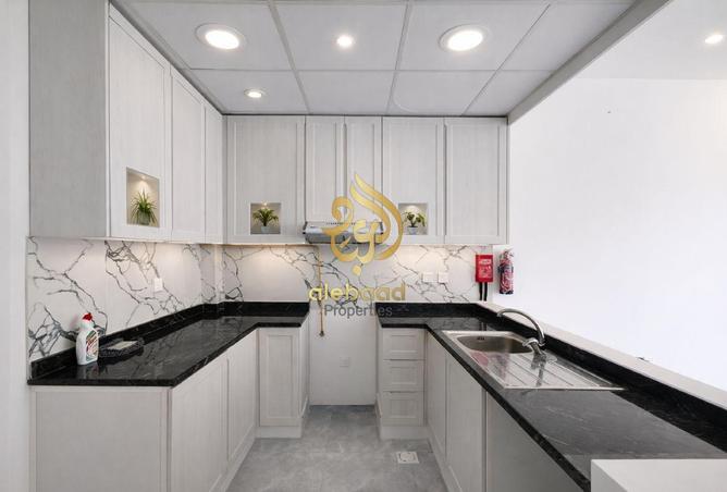 76967695 - Property Image 2