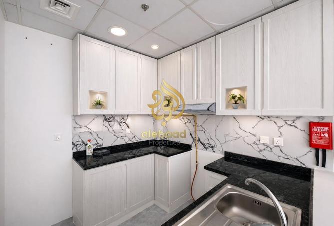 76967695 - Property Image 3