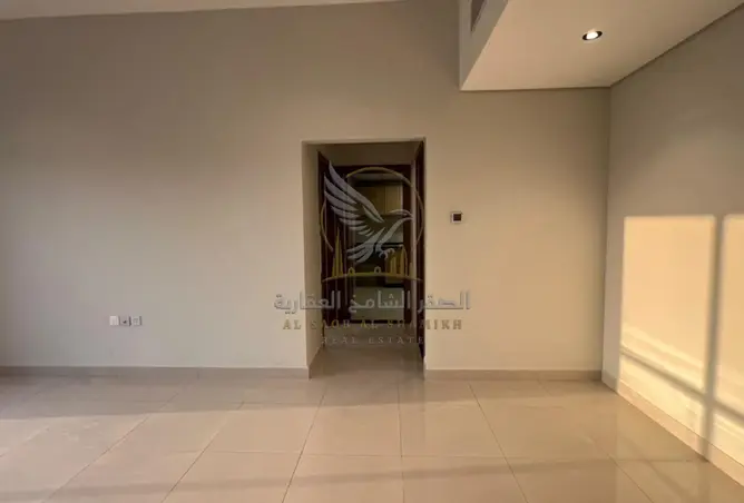 143742171 - Property Image 3