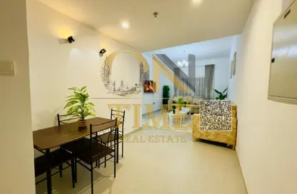 Apartment - 1 Bedroom - 2 Bathrooms for rent in Corniche Tower - Ajman Corniche Road - Ajman