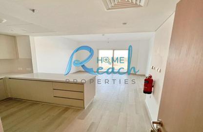 Apartment - 2 - 2 for sale in Waters Edge - Yas Island - Abu Dhabi